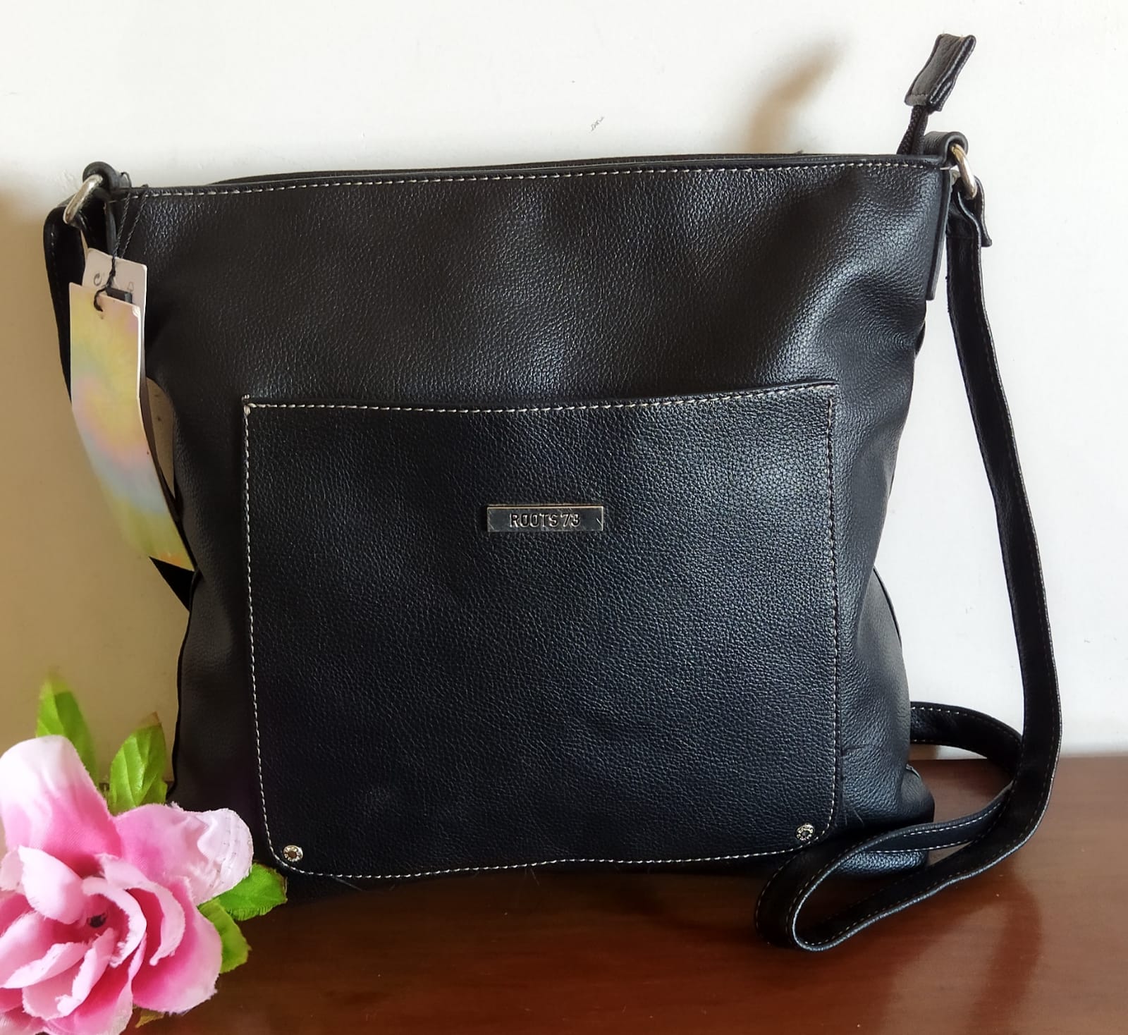 Roots 73 black Crossbody