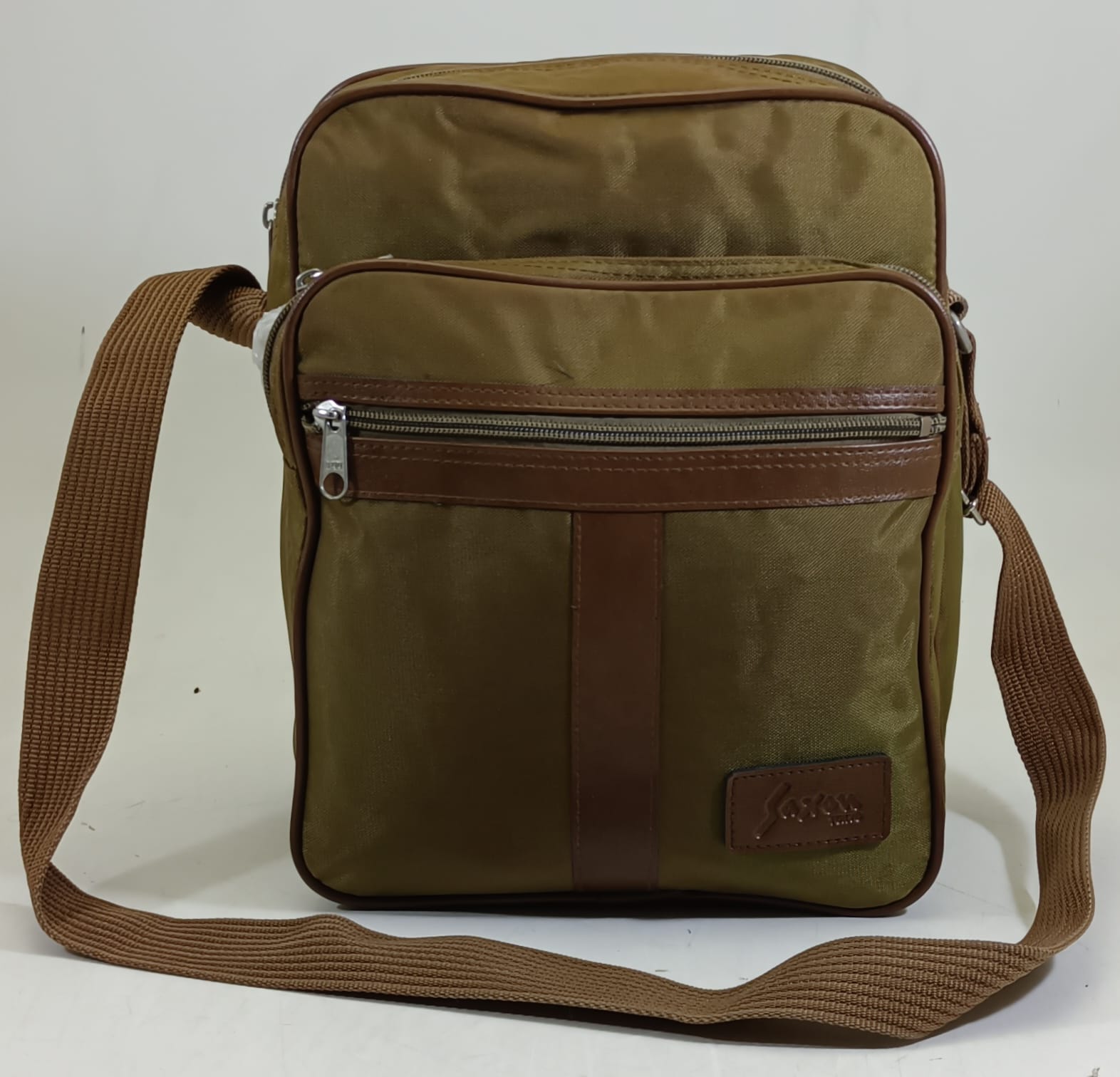 Saxon Mens Crossbody