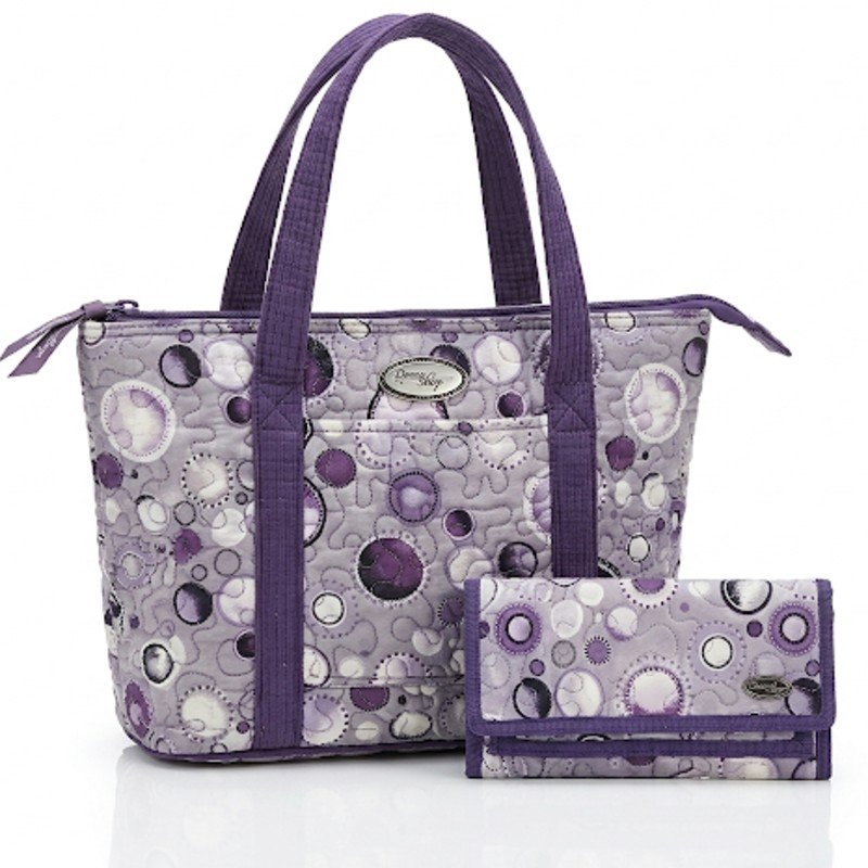 Donna Sharp quilted tote bag and matching wallet set,