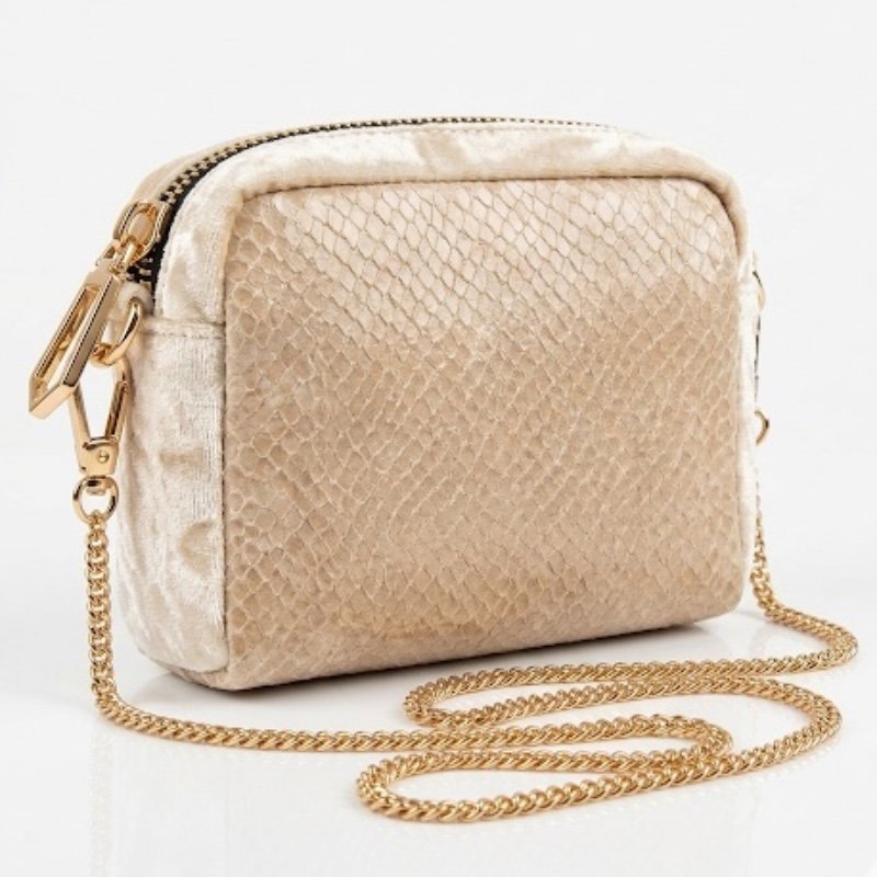 Decwnt look pretty river island coded crossbody