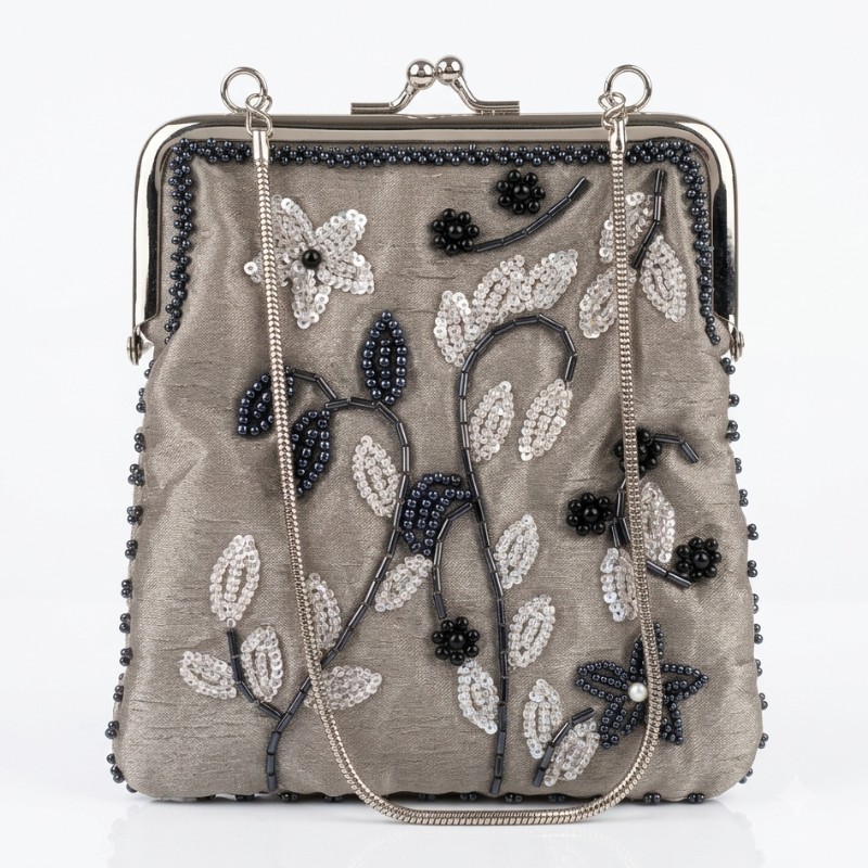 Vintage Floral Embroidered Evening clutch