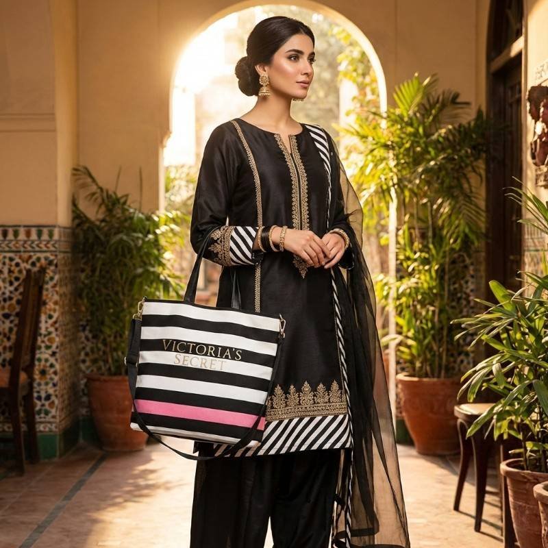 Victoria's secret branded Handbag - view 2