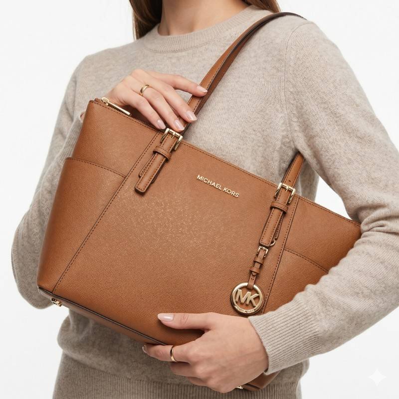 Michael Kors Bedford Shoulder Bag - Tan - view 2