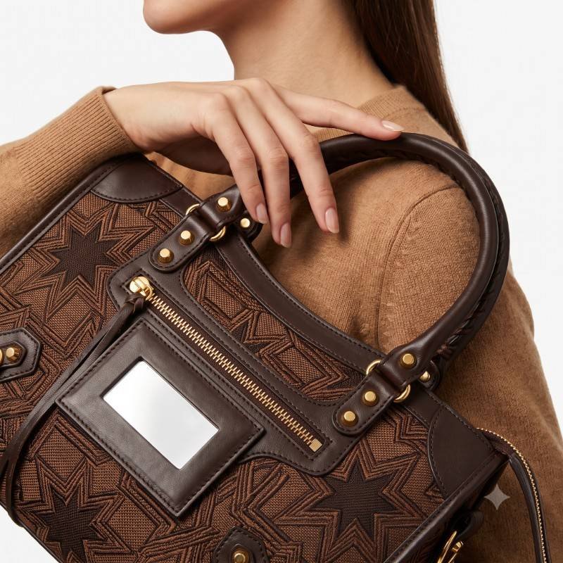 New condition Brown colour travelling/vanity bag - view 2