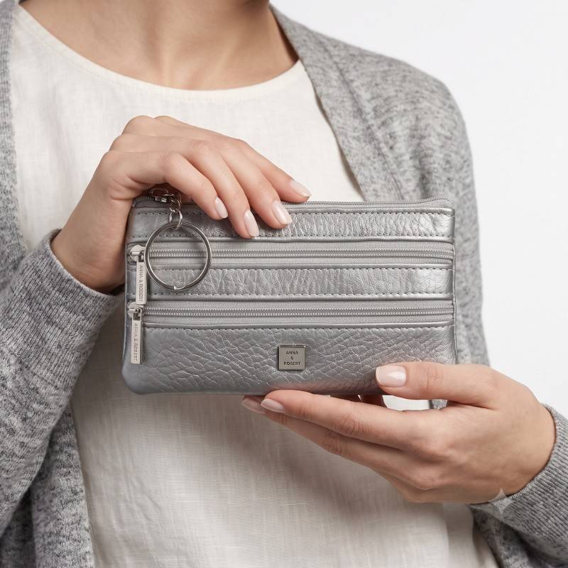Amna & Robert branded pouch - view 2